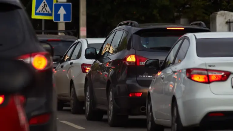Zinību diena 2026: satiksmes ierobežojumi un skolu darba kārtība Rīgā