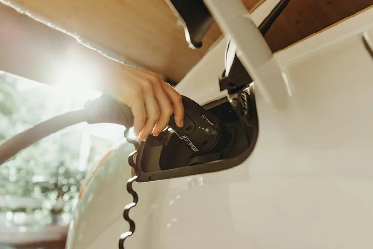 100 km izmaksas: benzīns, dīzelis vai elektroauto?