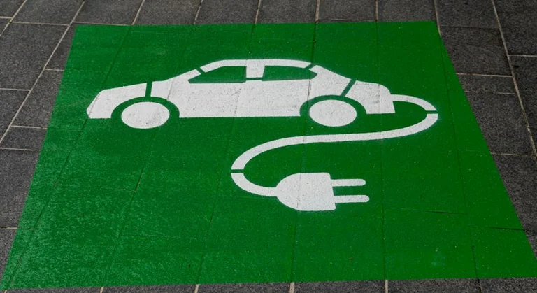 100 km izmaksas: benzīns, dīzelis vai elektroauto?