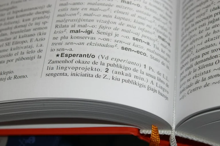 Valsts valodas diena: kā latviešu valoda kļuva par valsts valodu